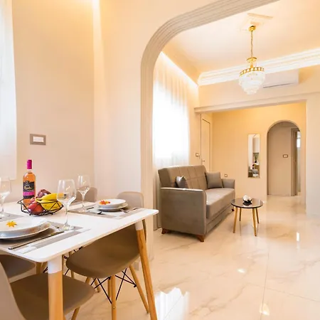 Nikargy Luxury Ferienhaus